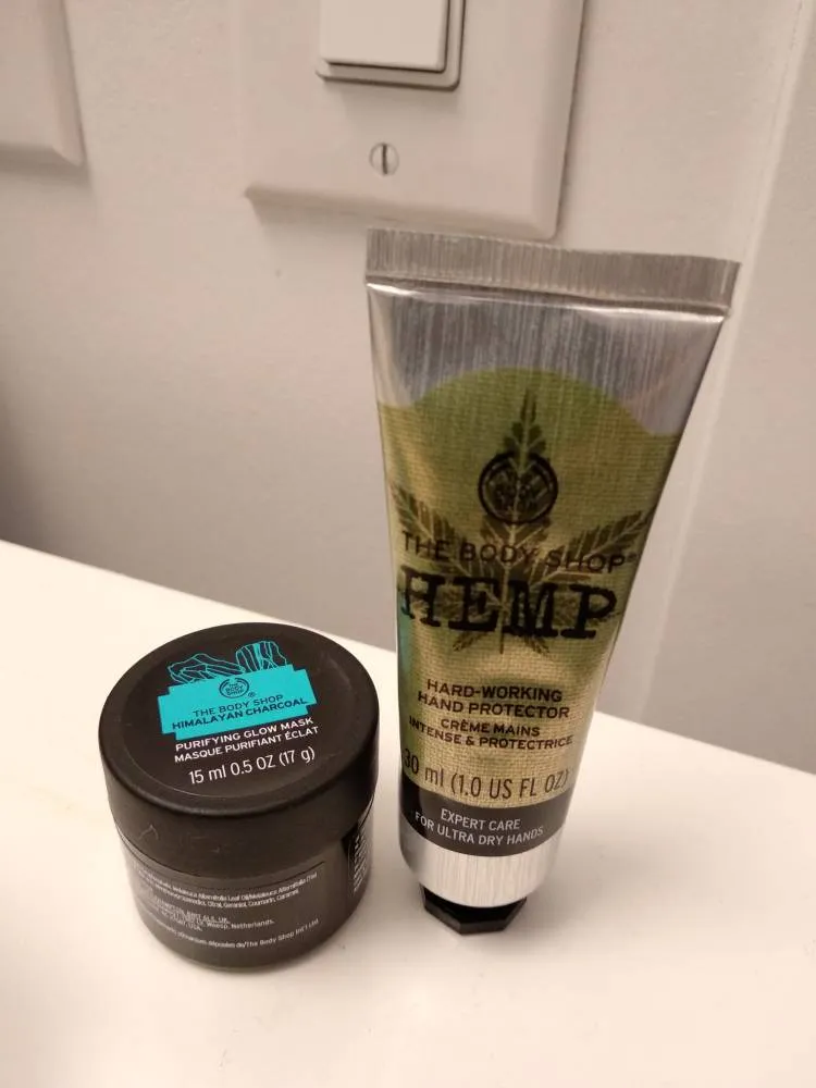 Face Mask And Hand Cream photo 1