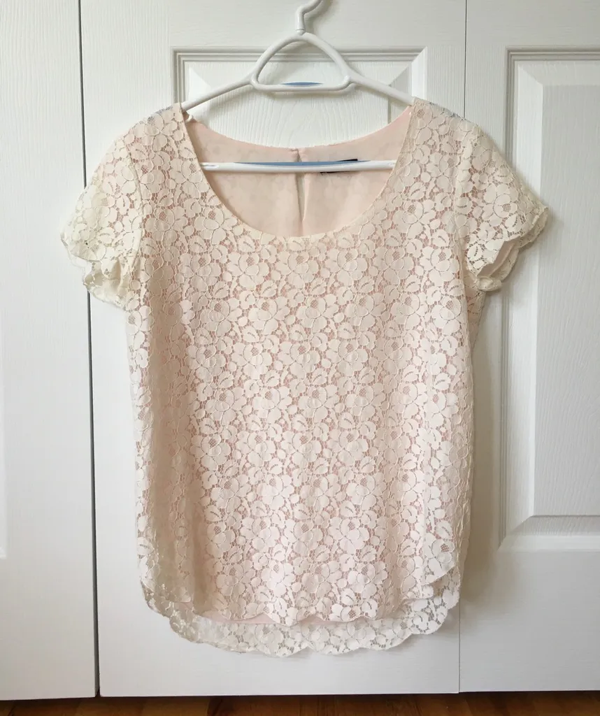 Talula Aritzia Top photo 1