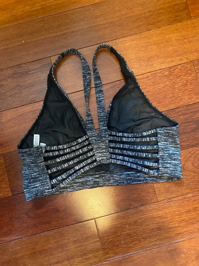 Victoria Secret Active Bra photo 1