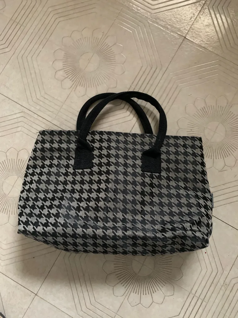 Insulated Lunch Bag! photo 1