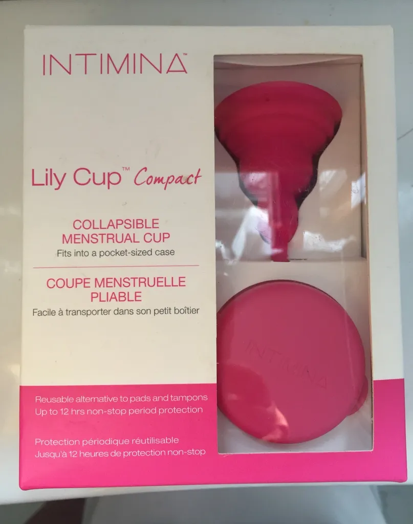 Bnip Collapsable Menstrual Cup photo 1