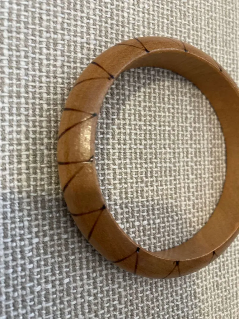 Wood bangle photo 1
