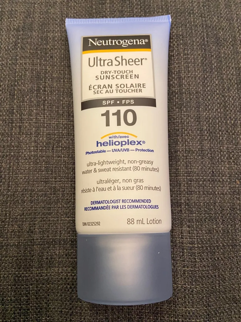 Neutrogena Ultra Sheer Sunscreen 110 SPF photo 1