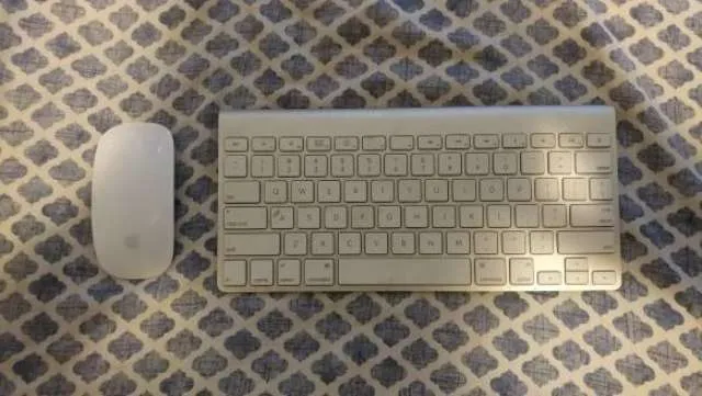 Apple Wireless Mouse And Keyboard photo 1
