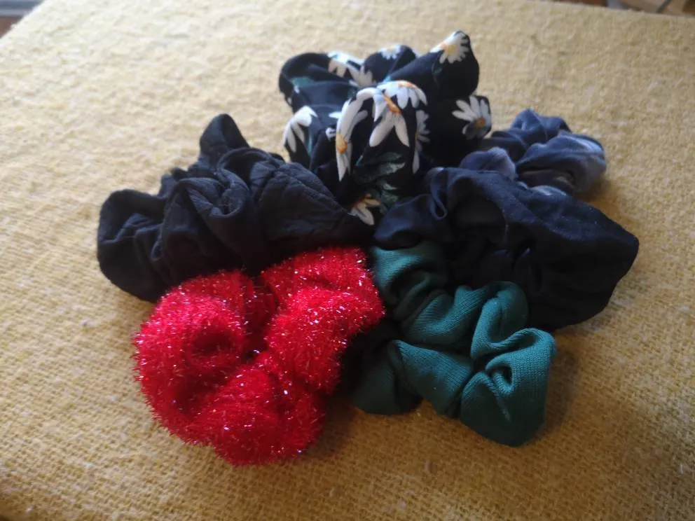 Scrunchies + Flowers Hair Elastics photo 1