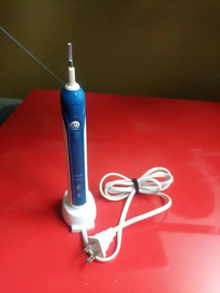 Electric Toothbrush photo 1