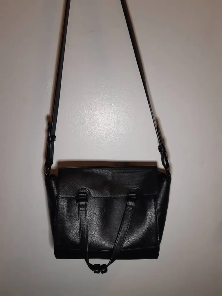 Black Purse photo 1