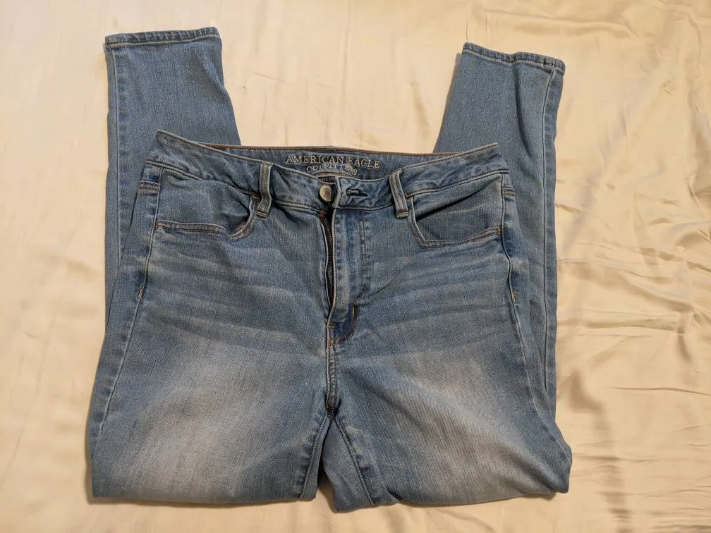 American Eagle Hi-Rise Jeggings photo 1