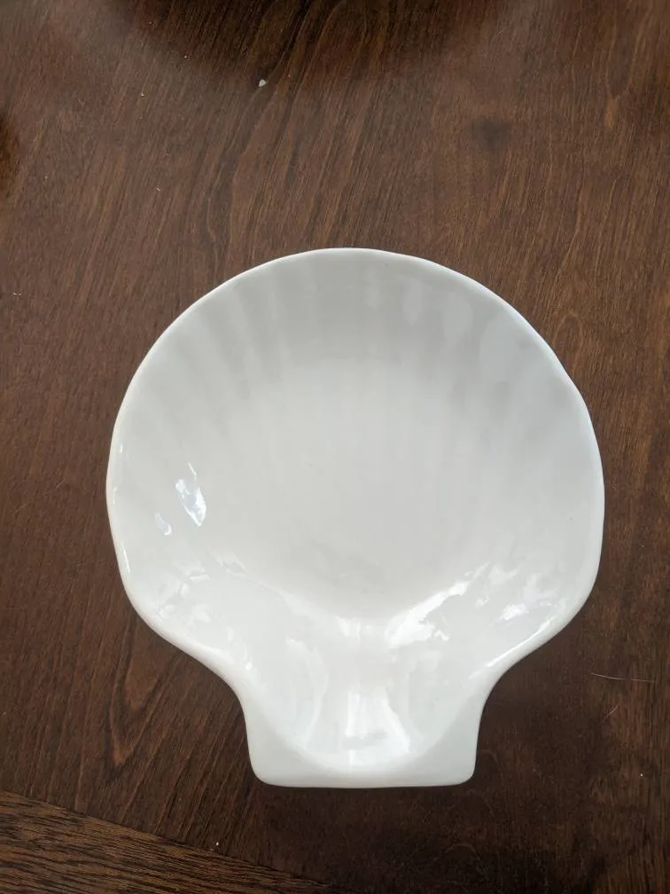 Shell Dish photo 1