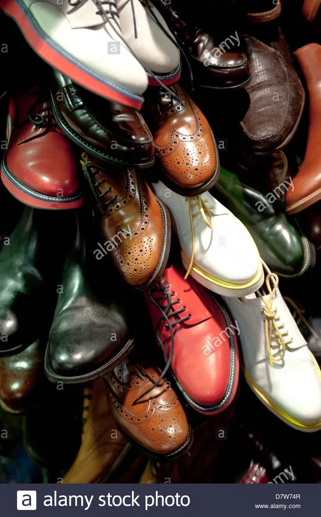 MENS SHELTER!!WE NEED MENS SHOES!!! photo 1