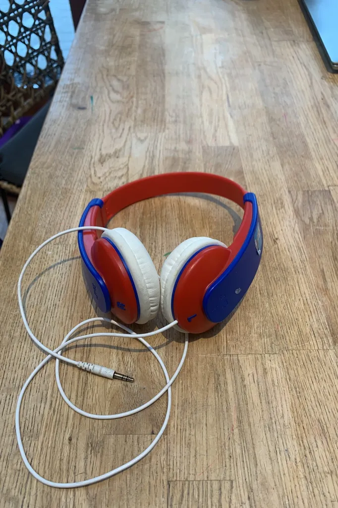 Kids headphones photo 1