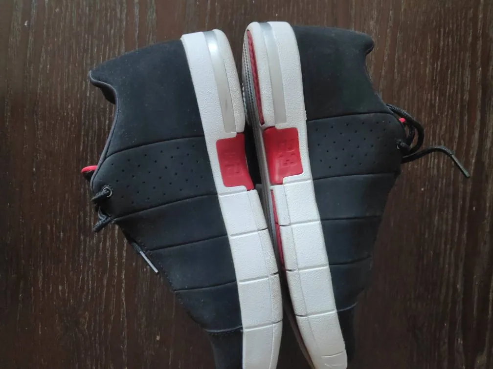 Kids size 7Y Jordan photo 1