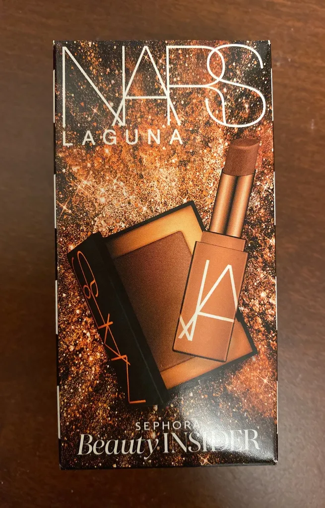 NARS Bronzing Powder And Lip Balm photo 1