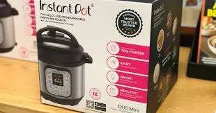 Instant Pot Machine with Box and Accessories in excellent wor... photo 1
