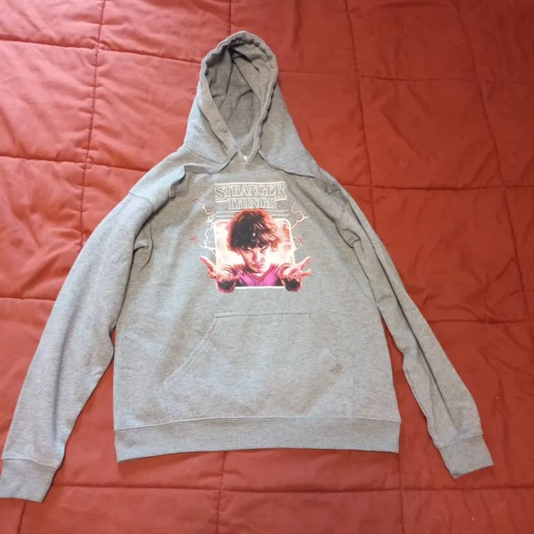 Small Stranger Things Sweatshirt photo 1
