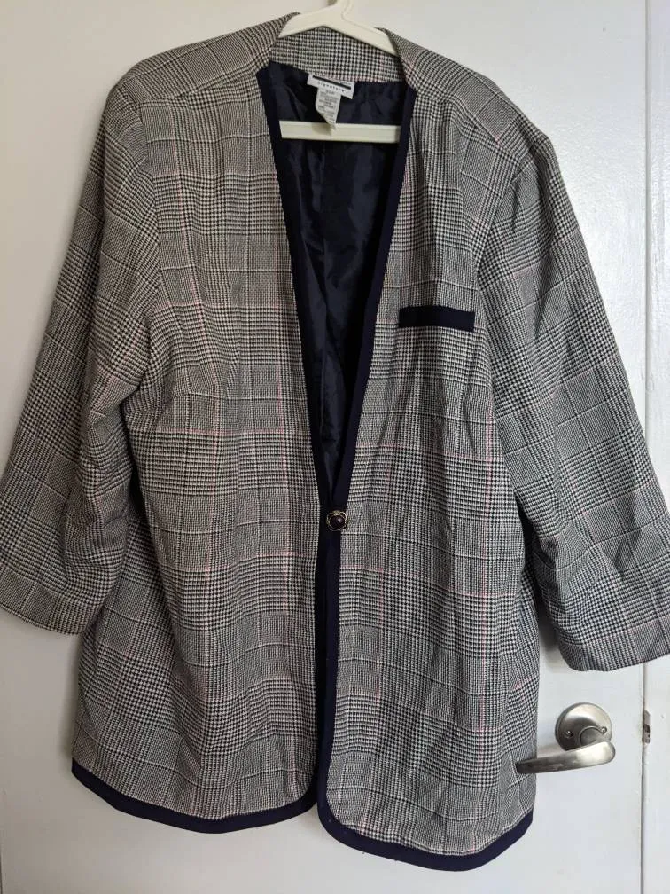 PLUS SIZE Plaid print blazer photo 1
