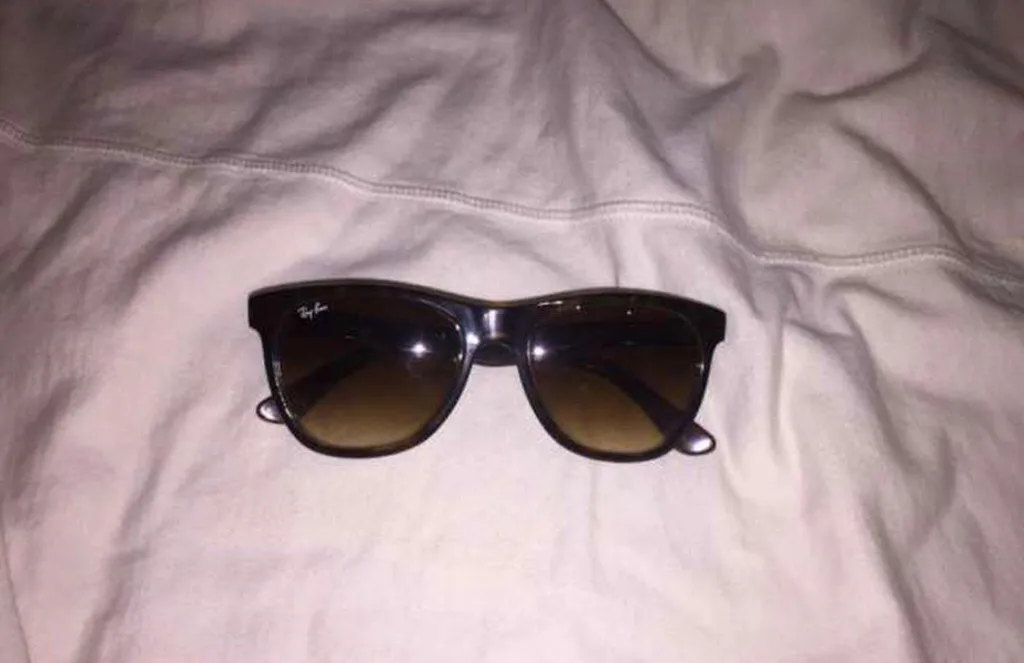 authentic ray bans photo 1