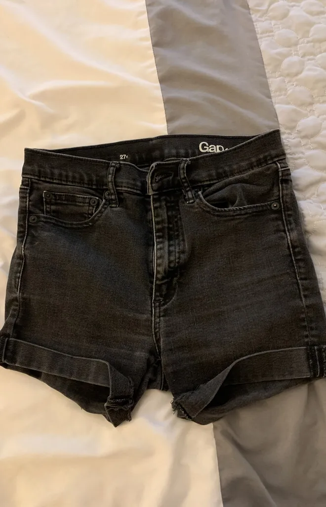 Gap Black Shorts photo 1