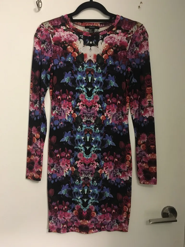 Abstract Print Dress photo 1