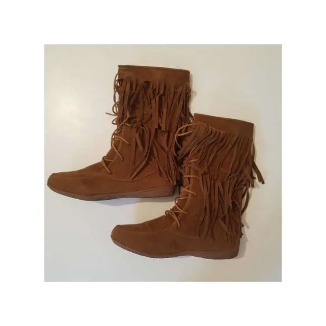 Moccasins (Size 8) photo 1