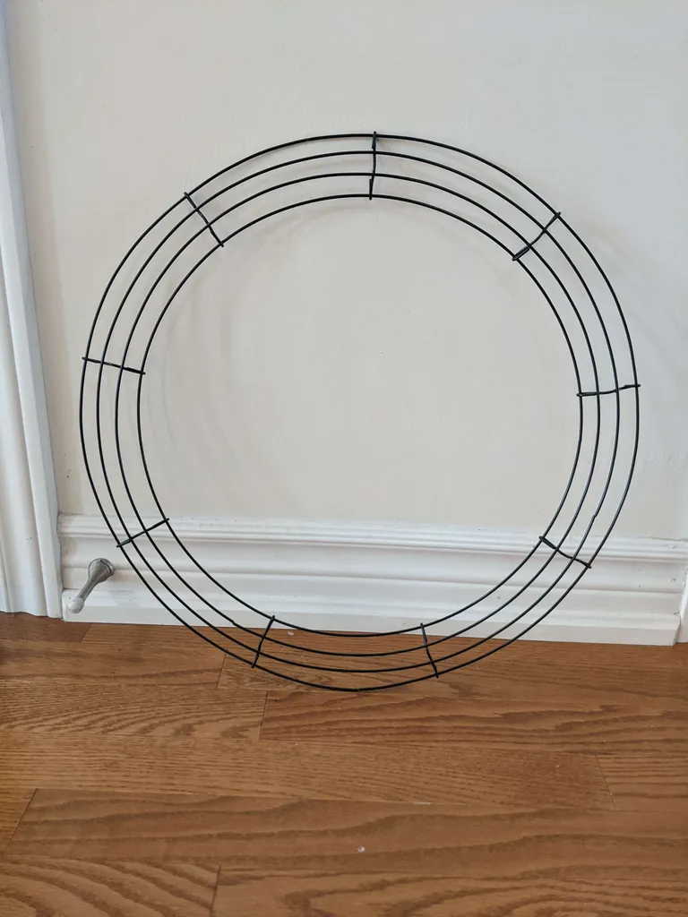 NEW Wreath Frame photo 1