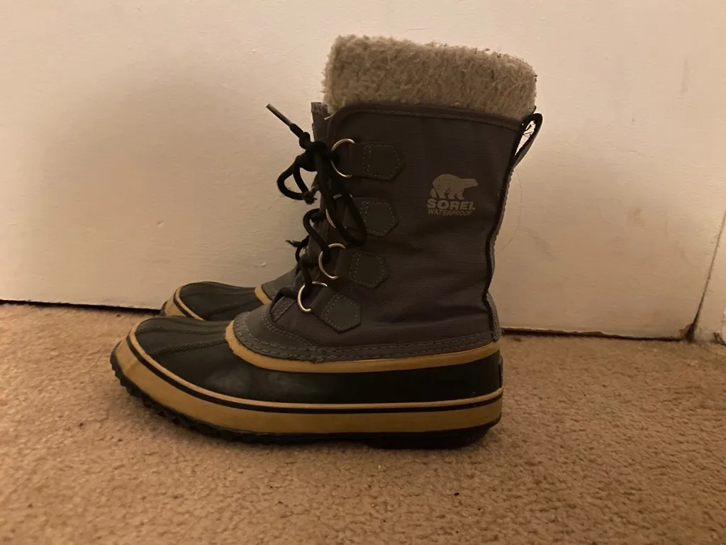 Sorel Winter Boots - Size 9 photo 1