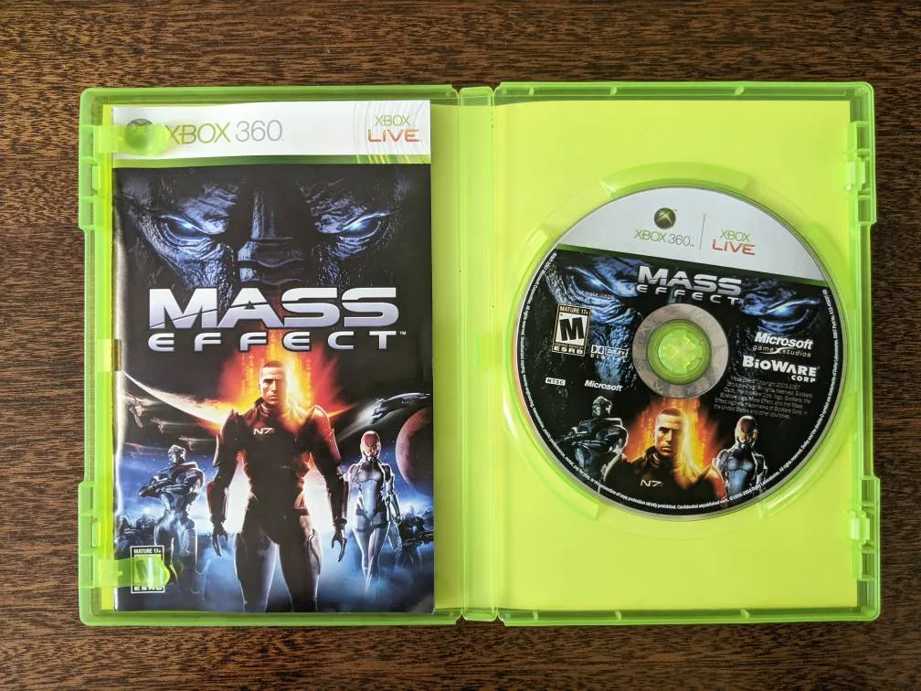 Xbox 360 Mass Effect photo 1