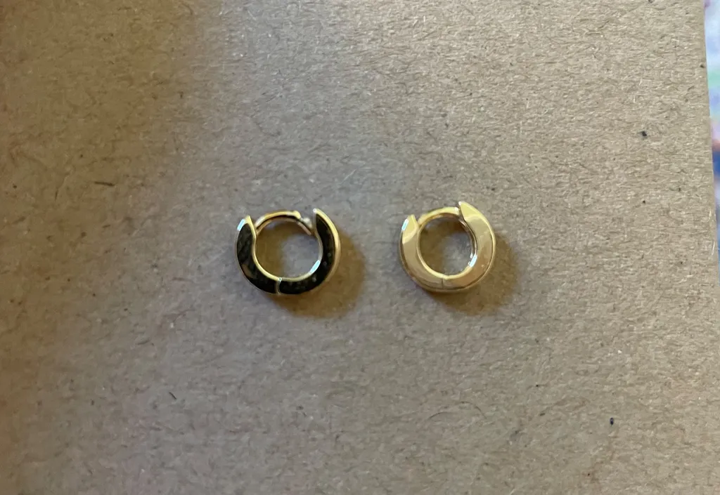 Hoop earrings photo 1