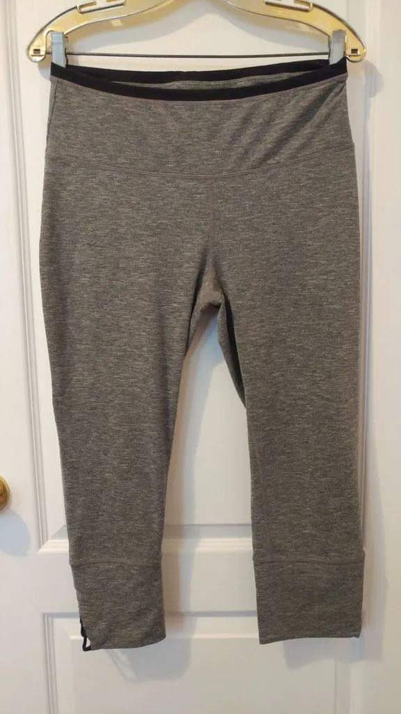 Long shorts or short leggings photo 1