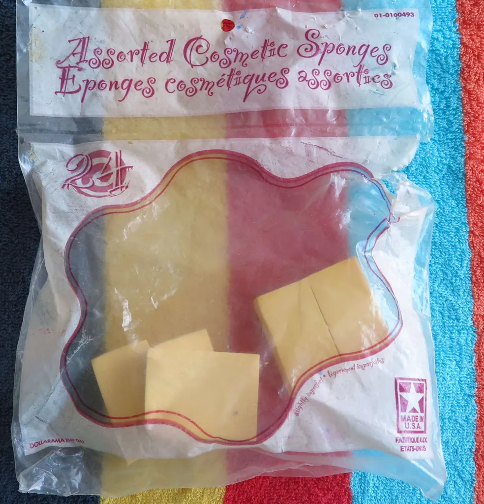🦉 FREE Cosmetic Make-up Sponges photo 1