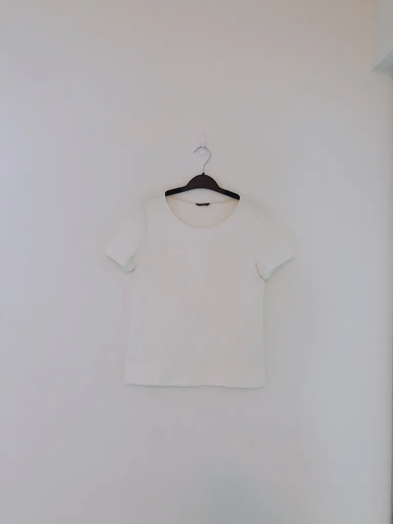 White Club Monaco Short Sleeved Crepe Top photo 1