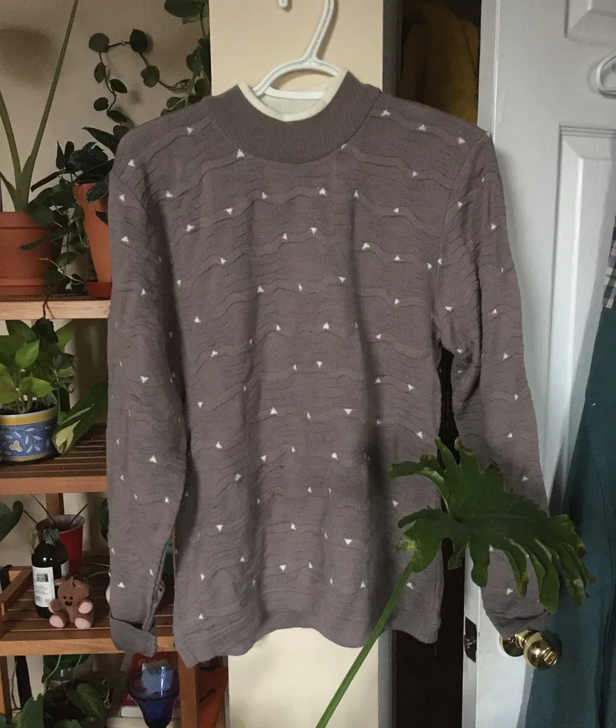 Cute sweater photo 1