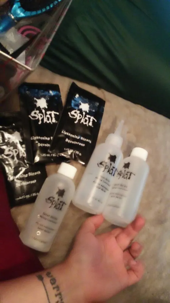Hair Dye Bleach X3 photo 1