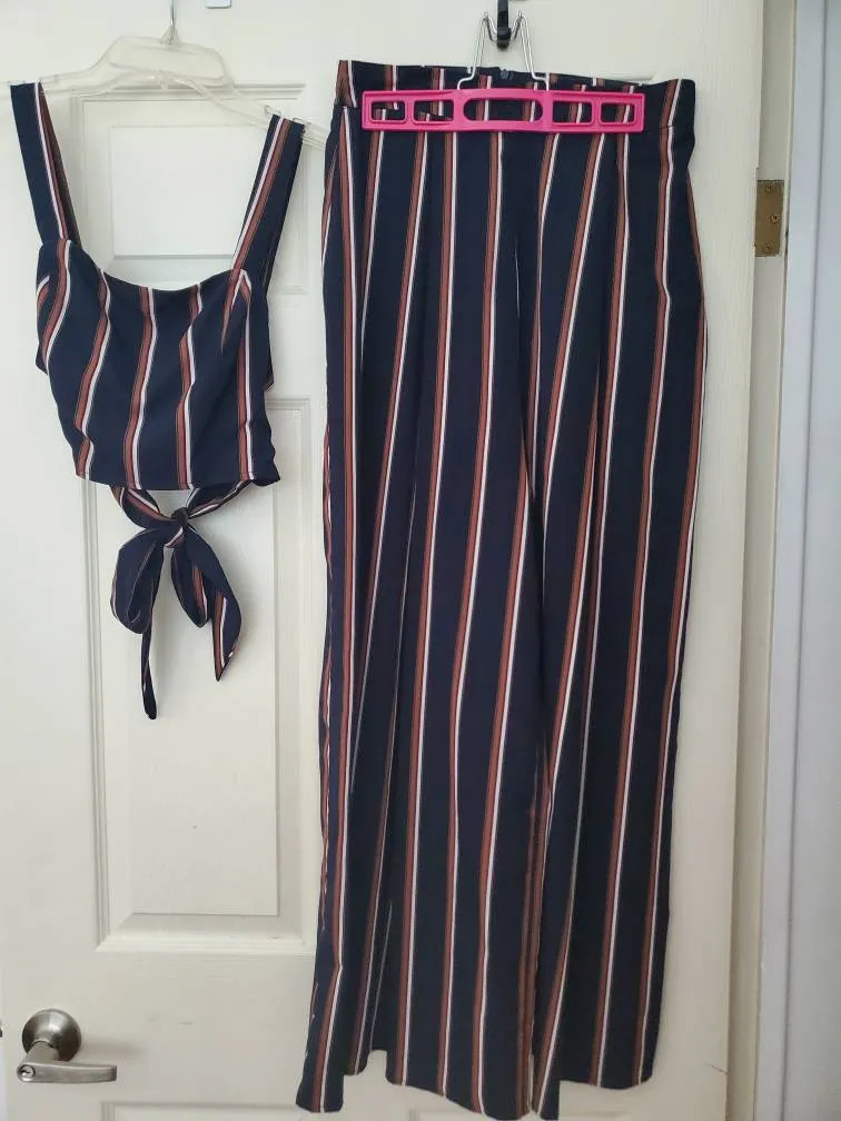 Striped Outfit BNWT Size S photo 1