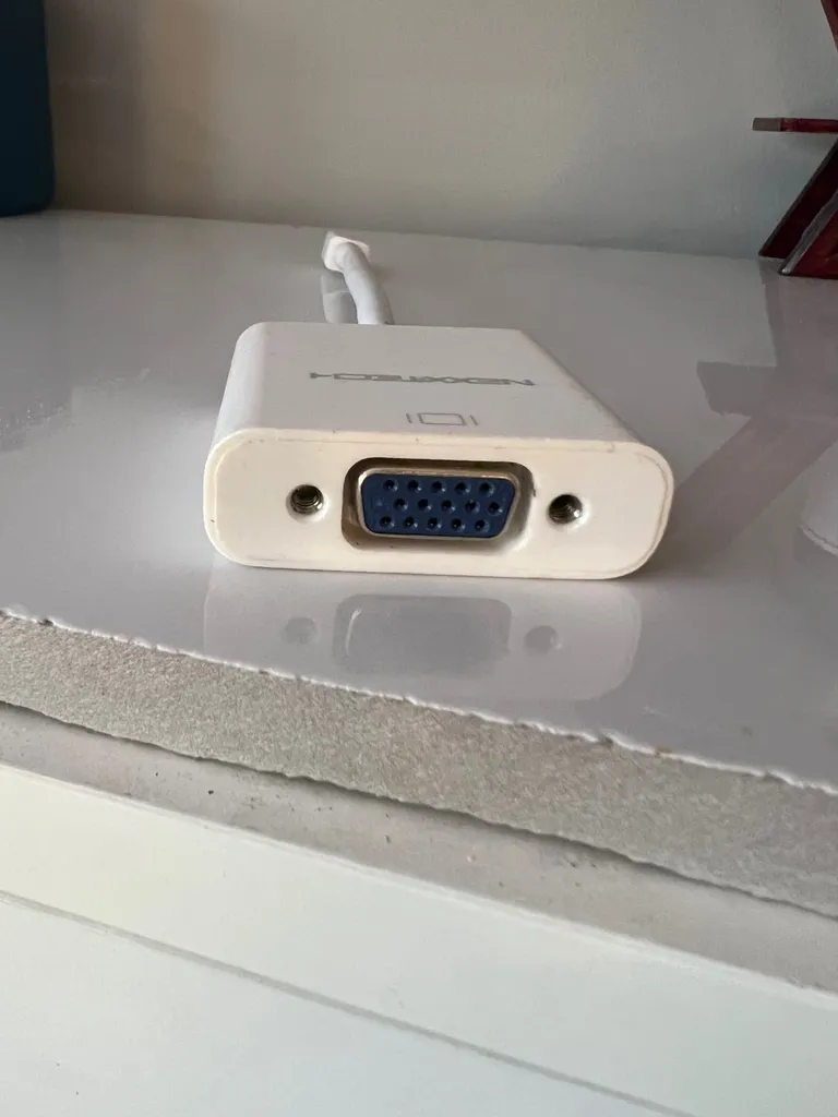 Mini Display Port To VGA photo 1