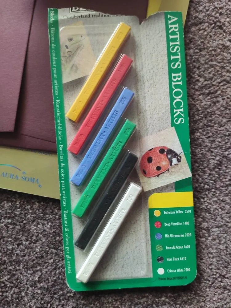 👩‍🎨 BNIB Pastels photo 1