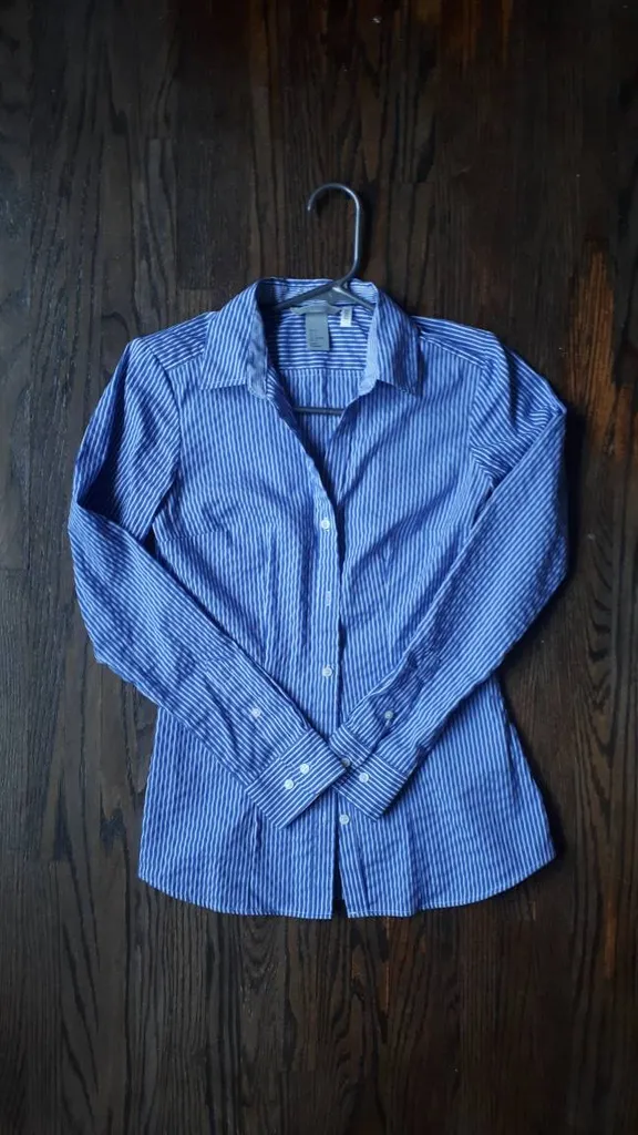H&M Dress Shirt photo 1