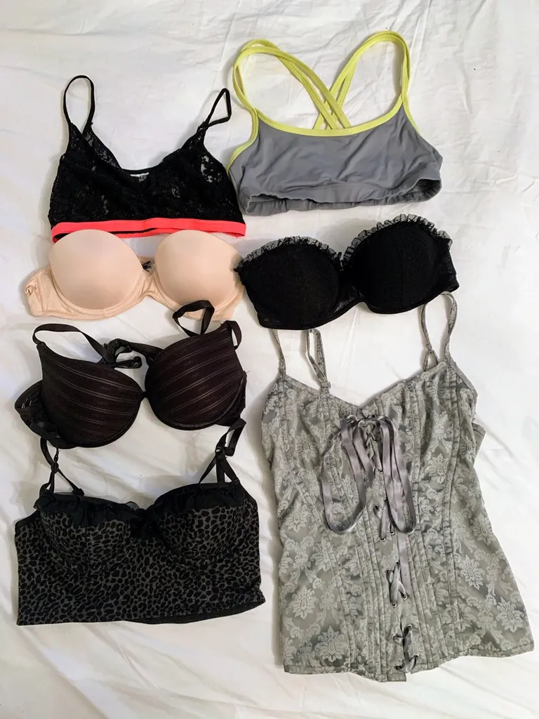 Bras Lot - A Cup / small photo 1