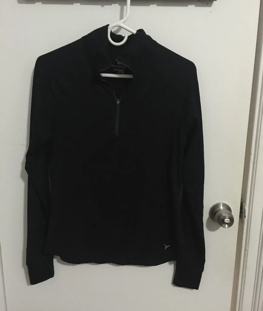 Médium - Old Navy Active Wear photo 1