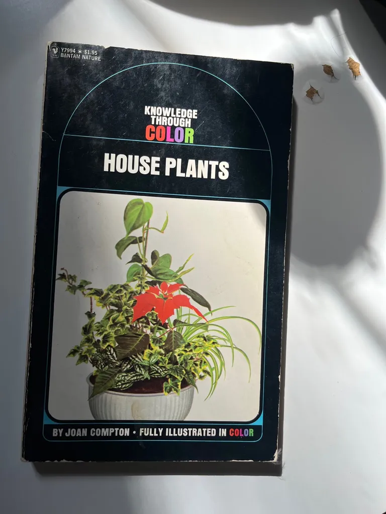 Vintage House Plants Book photo 1