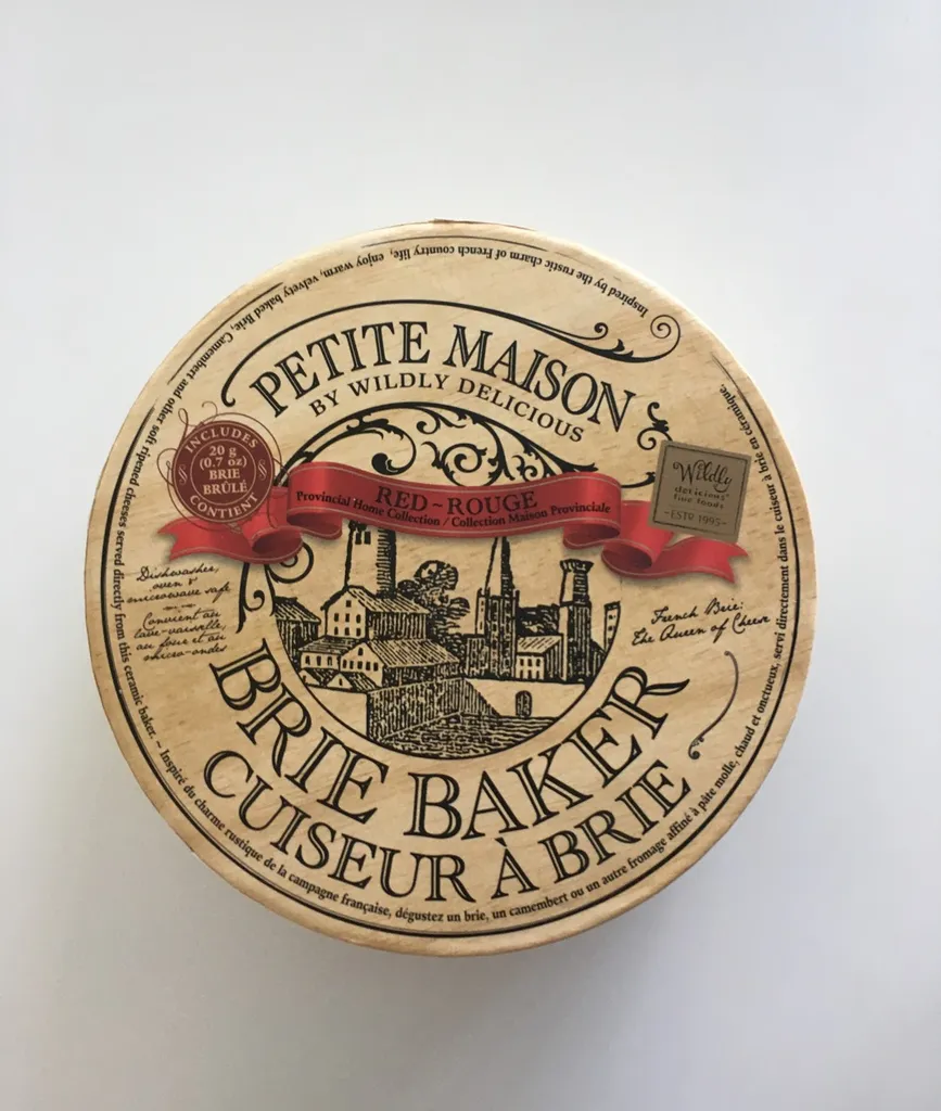 Brie Baker BNIB photo 1