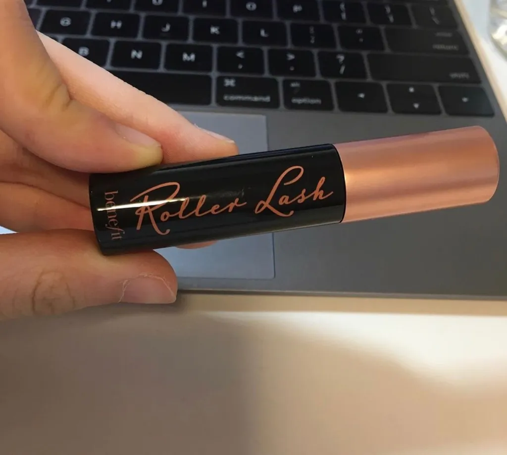 benefit macara photo 1