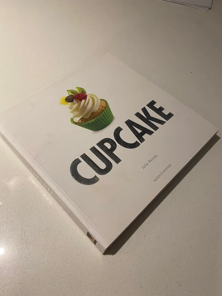 Cupcake CookBook photo 1