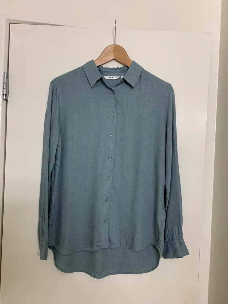 Uniqlo Button Up photo 1