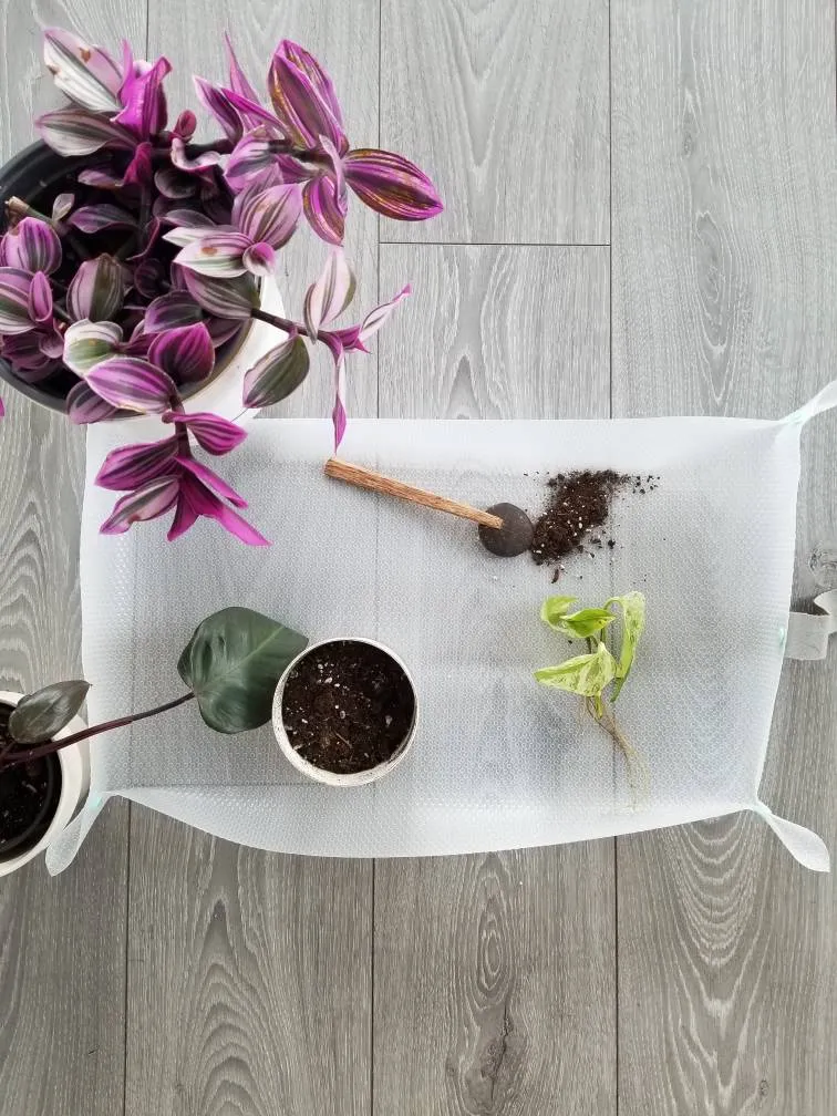 Plant Repotting Mat photo 1