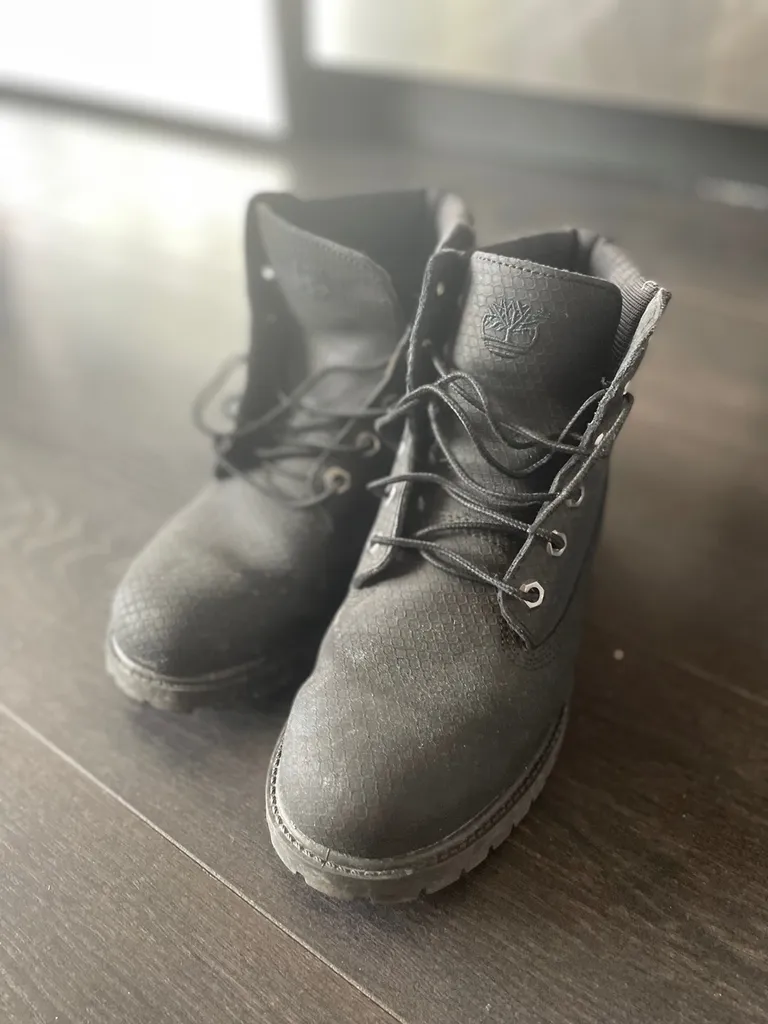 Womens Timberland Boots Size 8 photo 1