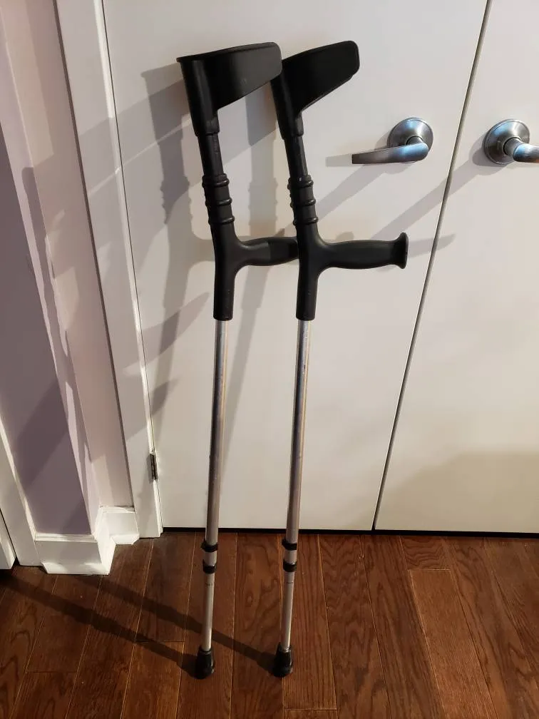 Adjustable Crutches photo 1