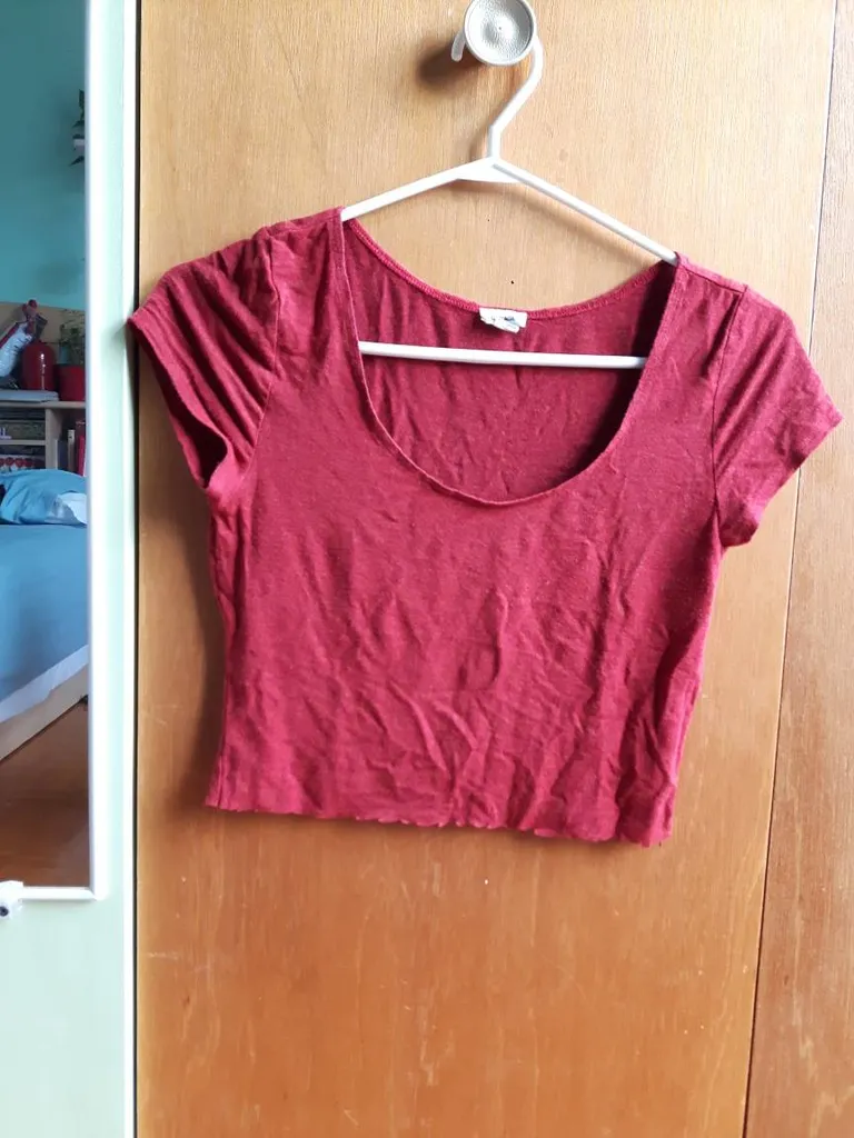 ⏰FREE - Crop top photo 1