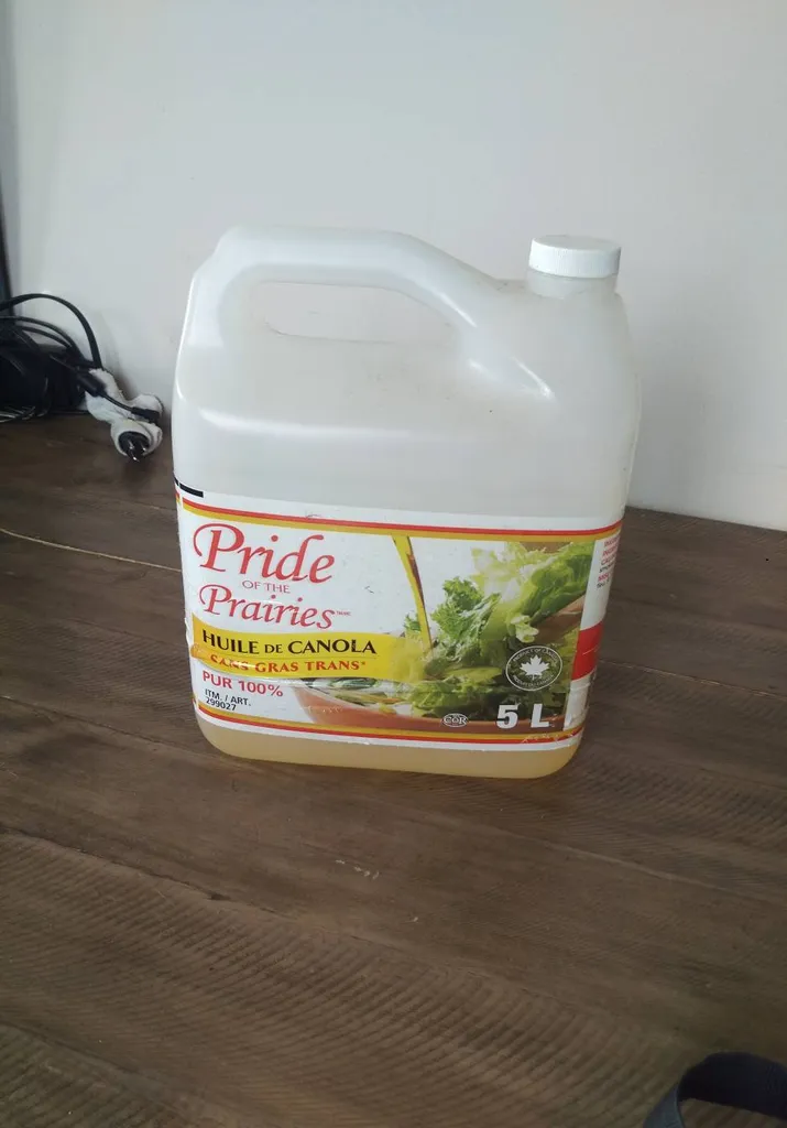 Unexpired Canola Oil photo 1