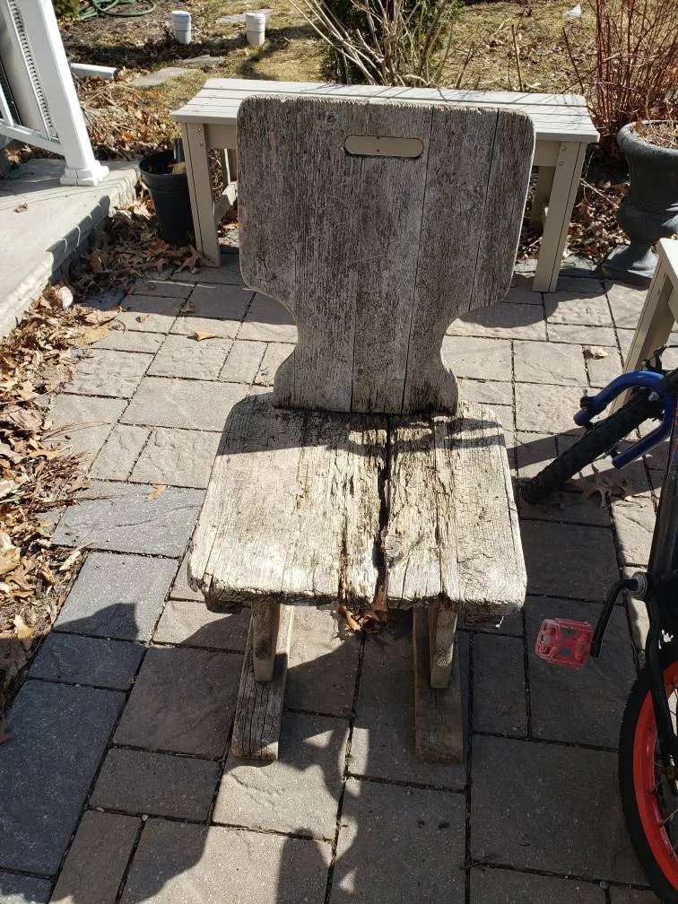 Antique Farm Chair Annette & Jane photo 1